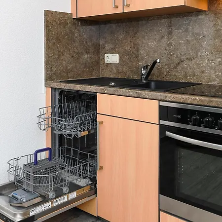 Gemuetliche Obergeschoss, 아파트 *